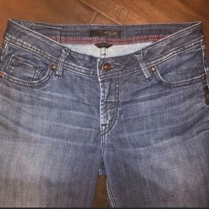 SILVER JEANS WOMENS SIZE 27 CAPRI AVRIL